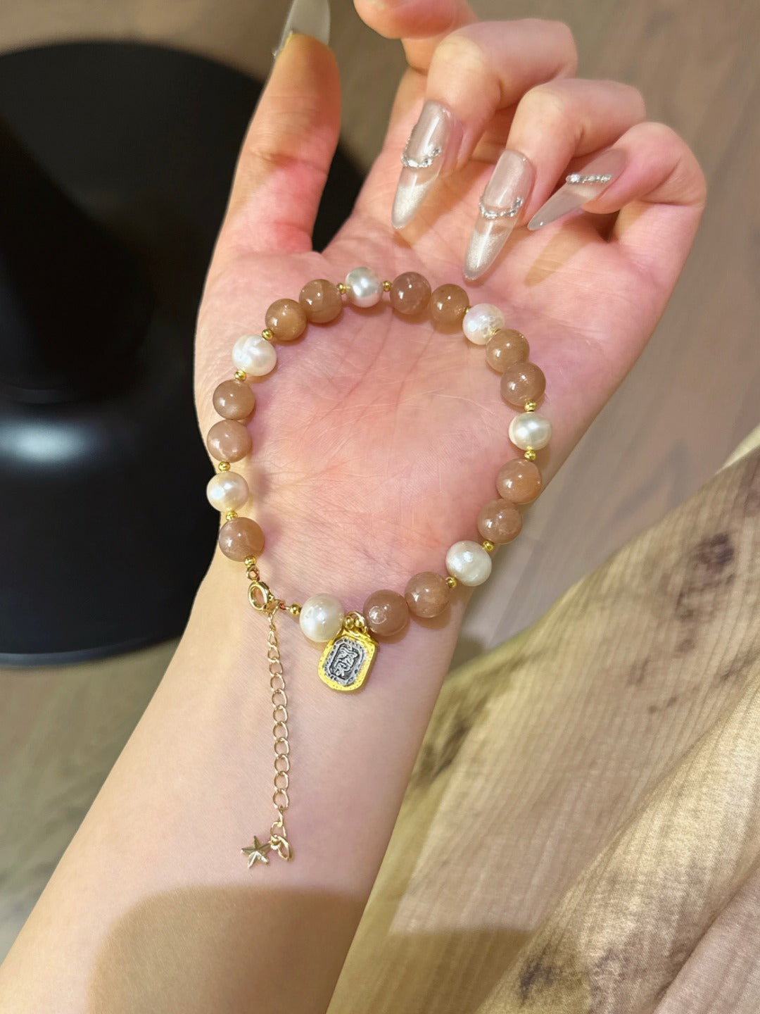 ▪️ Sun stone shell bead bracelet